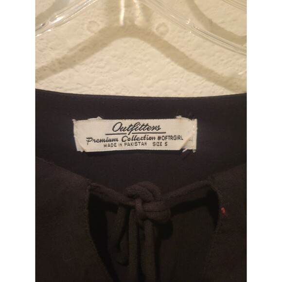 Outfitters Women's Peasant Blouse Top Black Red Floral Embroidery Sz SMAll Boho - Picture 4 of 8